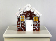 Load image into Gallery viewer, Gingerbread House